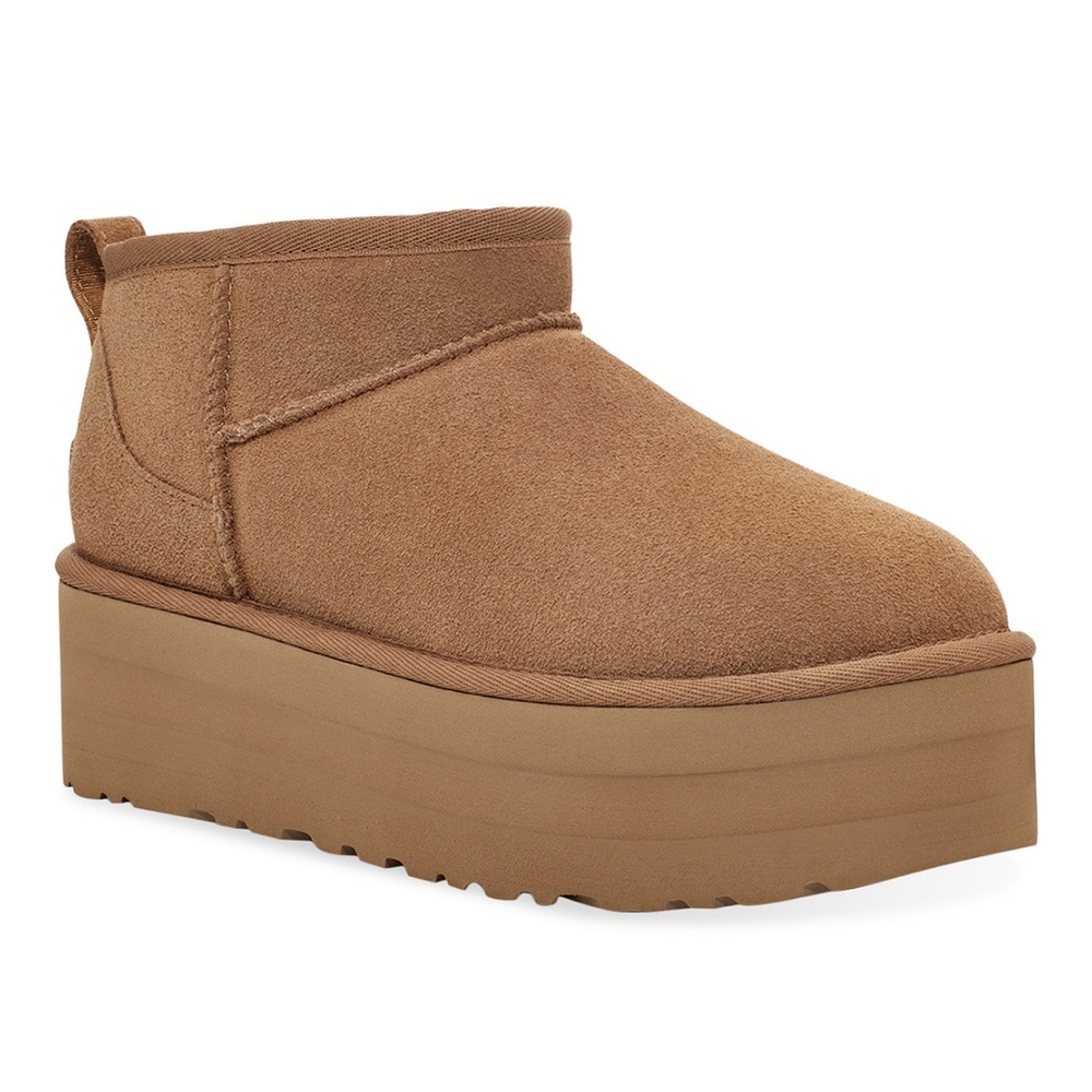 UGG Women's Classic Ultra Mini Platform Boots size 7